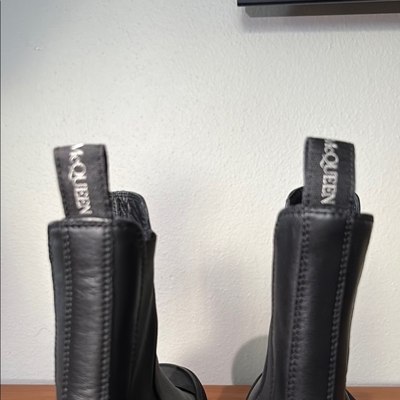 Men's Black Alexander McQUEEN BOOTS - Picture 8 of 10